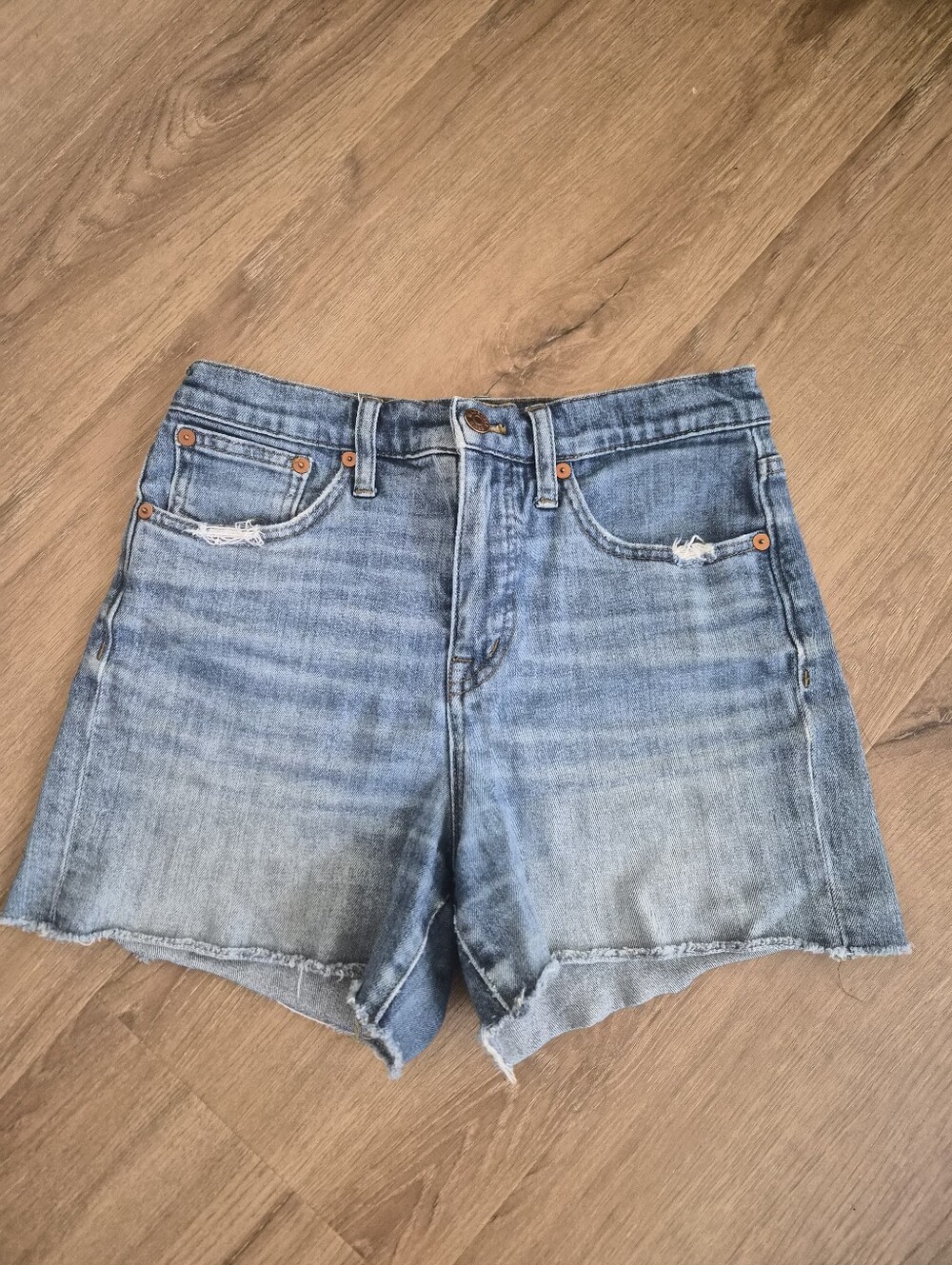 Madewell Distressed Classic High-Rise Light Blue Denim Shorts 26